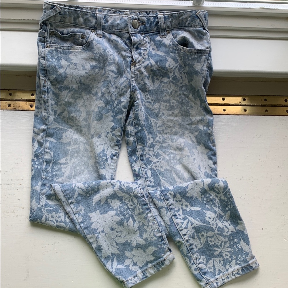 FREE PEOPLE Floral Hawaiian Print Blue and White Ankle Jeans - Picture 9 of 9